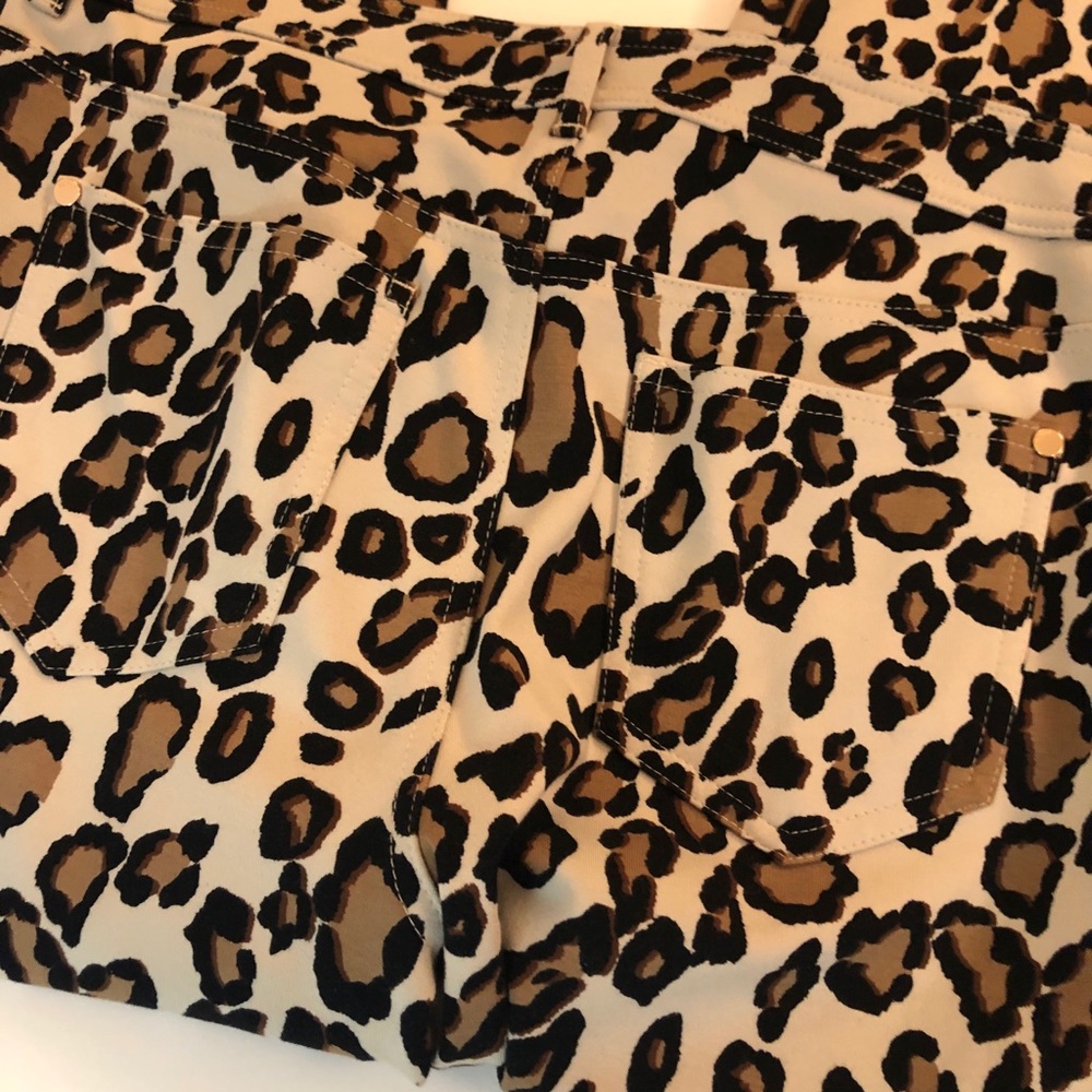 Chico’s So Slimming Fashion Pants Leopard Sz 0.5 - Picture 8 of 13